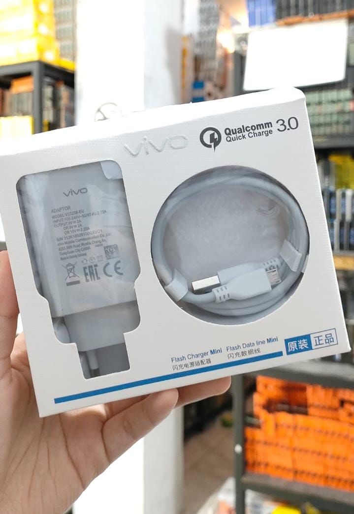 TRAVEL CHARGER VIVO 99% (GM) MODEL V2323B TYPE C